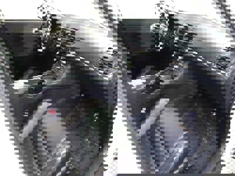 Used 2012 Lexus CT 200h Premium image 20