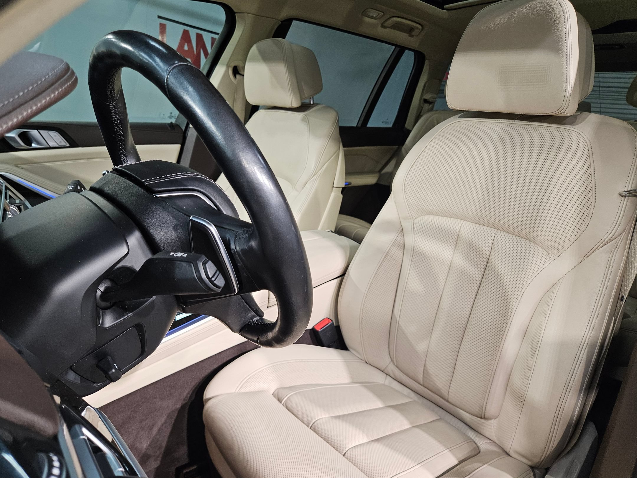 Used 2019 BMW X7 xDrive40i w/ Premium Package AWD/4WD image 24