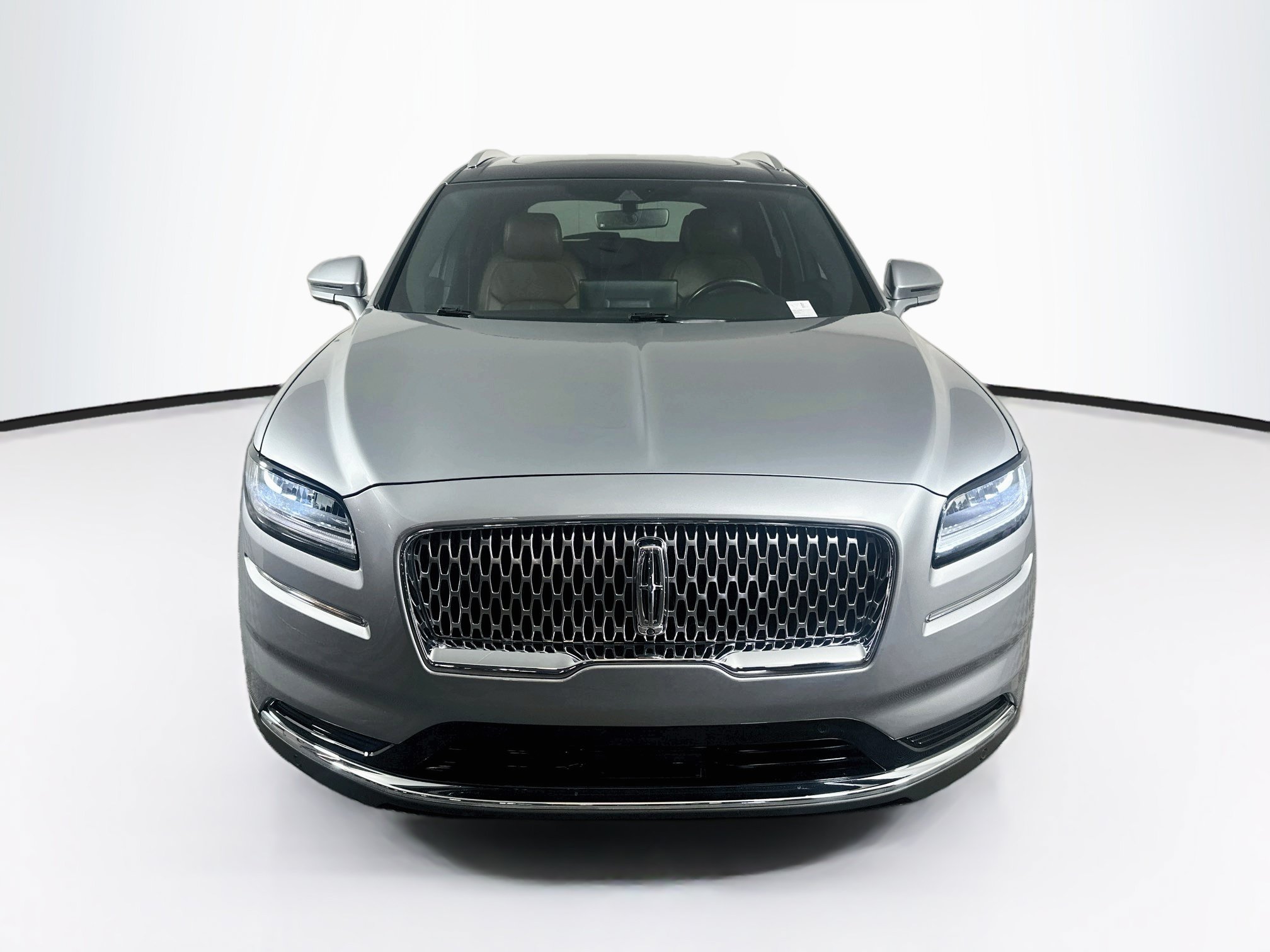 Used 2022 Lincoln Nautilus Reserve w/ Equipment Group 201A FWD image 2