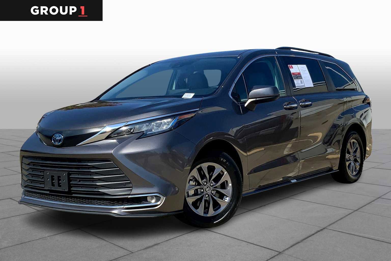 Used 2023 Toyota Sienna XLE