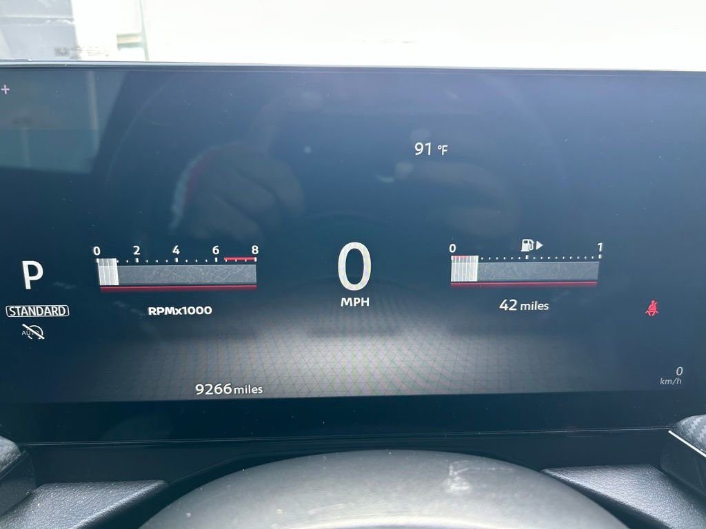 Certified 2025 Nissan Kicks SR FWD image 7