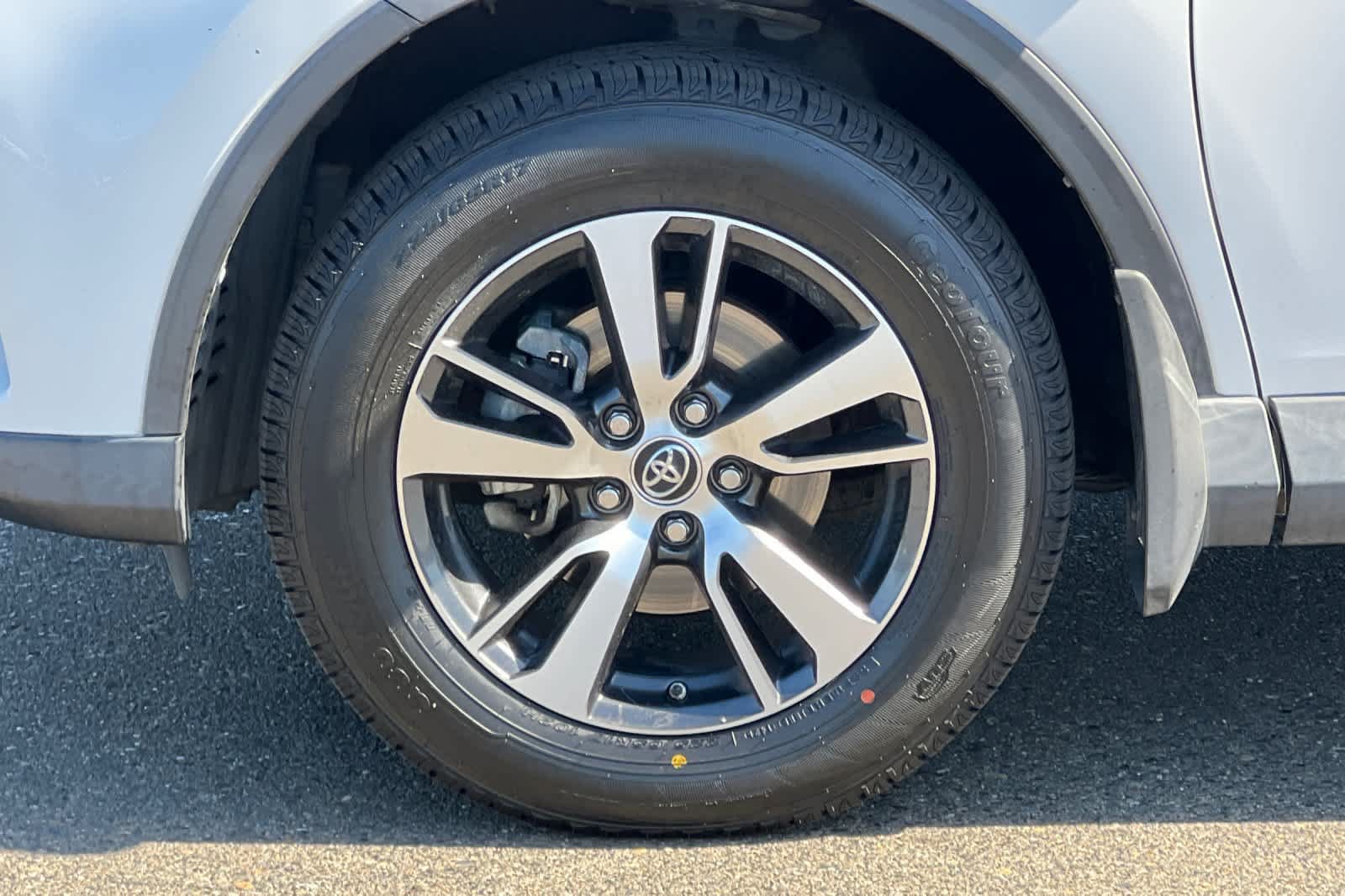 Certified 2016 Toyota RAV4 XLE AWD/4WD image 29
