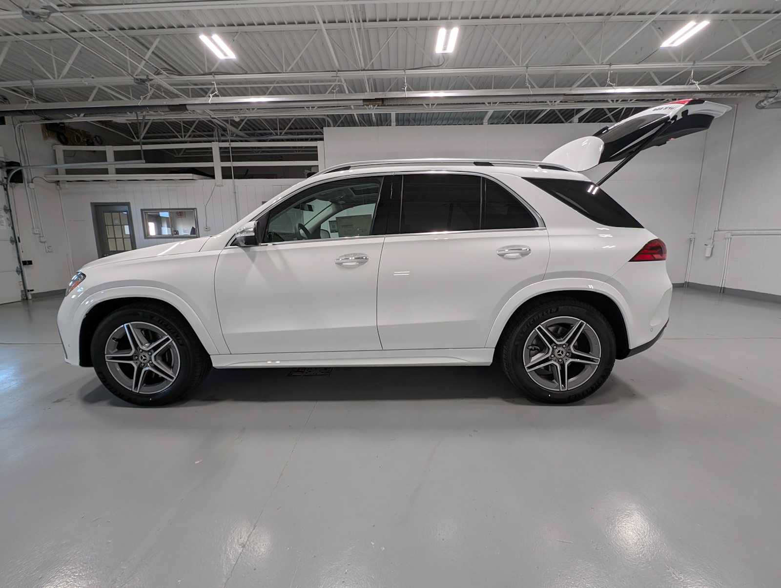 New 2026 Mercedes-Benz GLE 350 4MATIC image 10