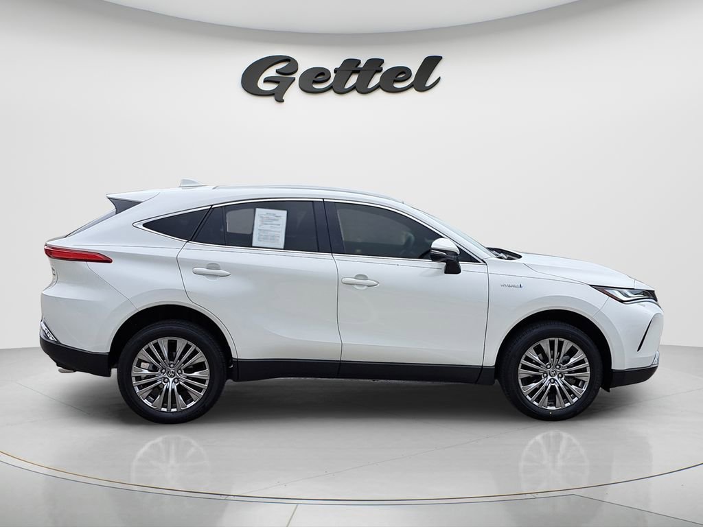 Certified 2021 Toyota Venza Limited w/ Advanced Technology Package image 3