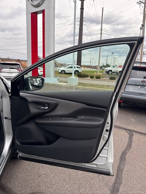 Certified 2024 Nissan Murano SV w/ Cargo Package image 14