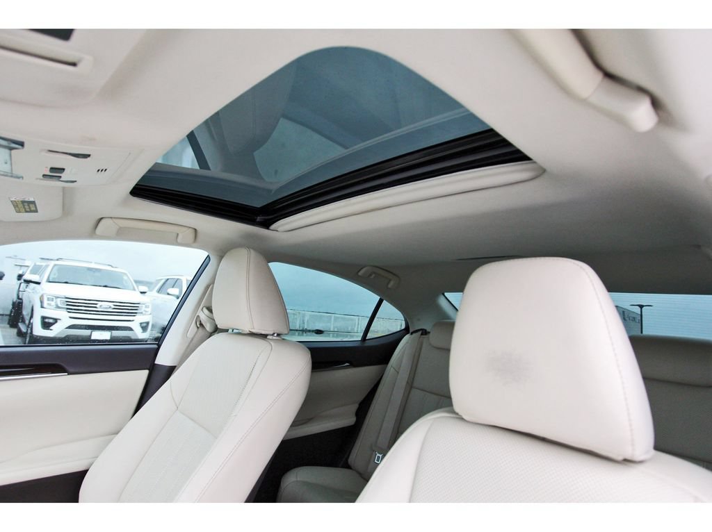 Used 2017 Lexus ES 350 w/ Luxury Package FWD image 27