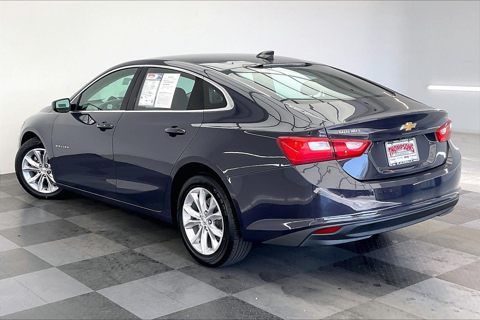 Used 2025 Chevrolet Malibu LT FWD image 10