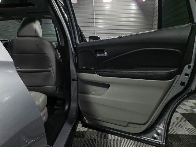Used 2021 Honda Pilot Touring image 39