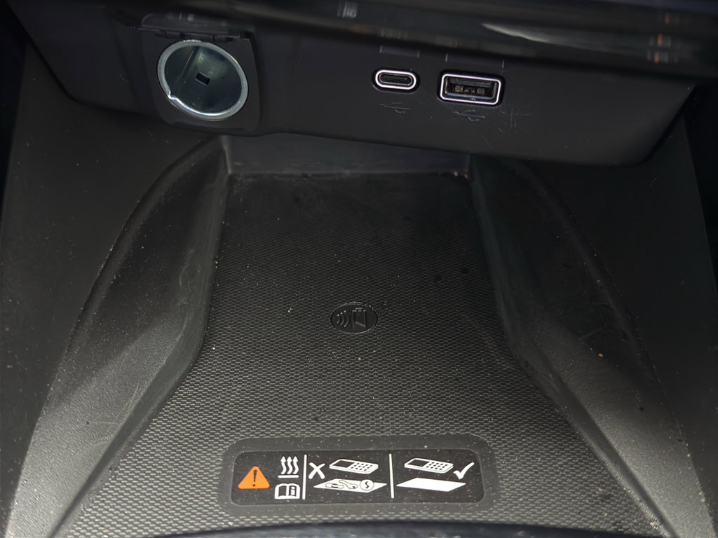 Used 2025 Chevrolet Trax RS w/ Sunroof Package image 35