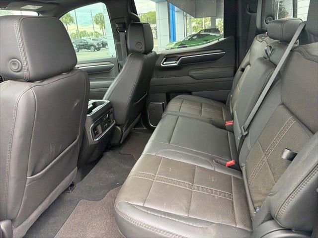 Used 2025 Chevrolet Silverado 1500 High Country w/ Technology Package AWD/4WD image 10