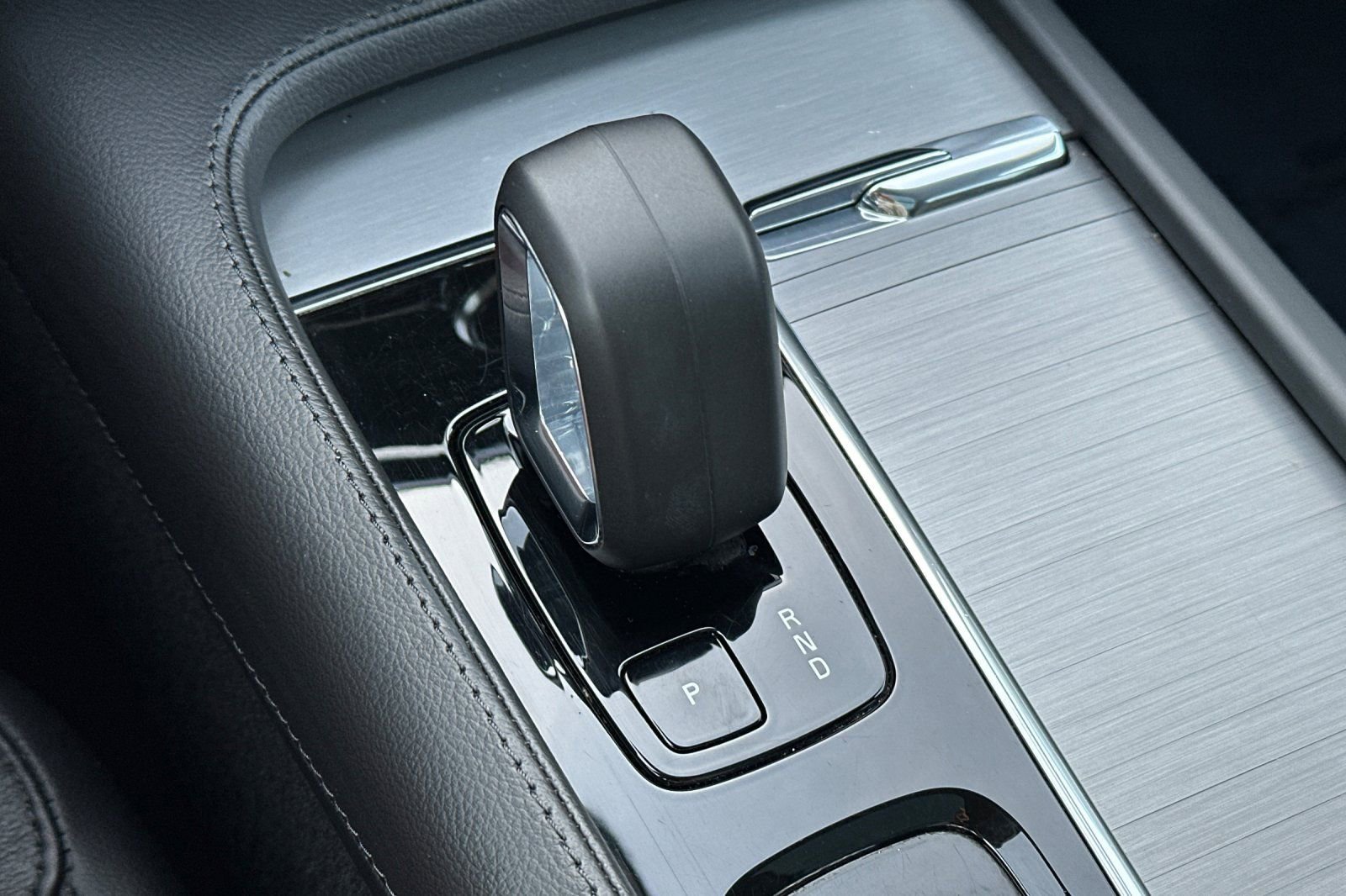 Certified 2023 Volvo XC90 B5 Core w/ Climate Package image 26