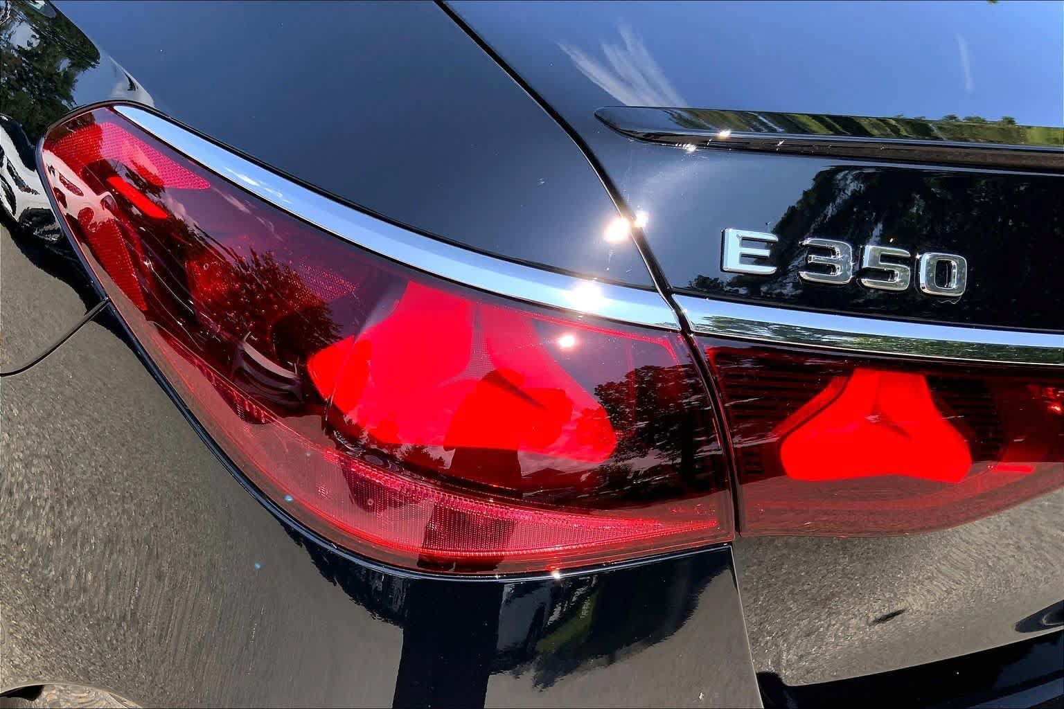 New 2027 Mercedes-Benz E 350 4MATIC Sedan image 18
