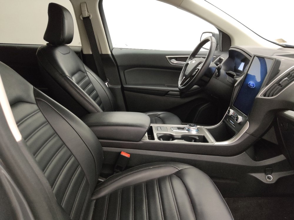 Used 2024 Ford Edge SEL image 21