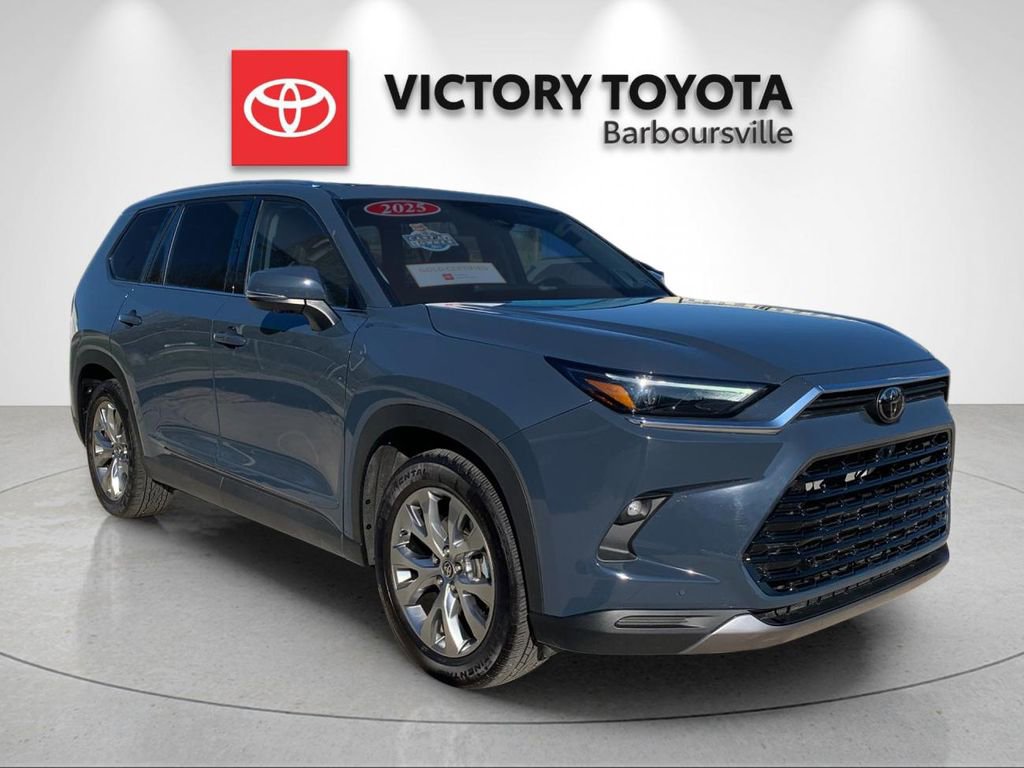 Used 2025 Toyota Grand Highlander AWD Hybrid image 5