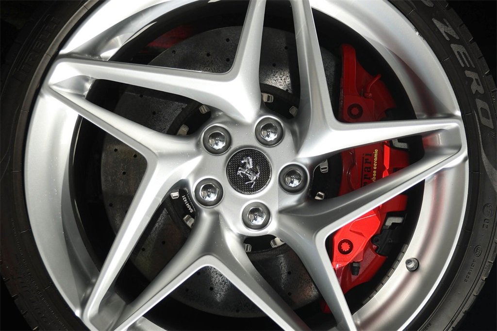 Certified 2021 Ferrari F8 Tributo image 14
