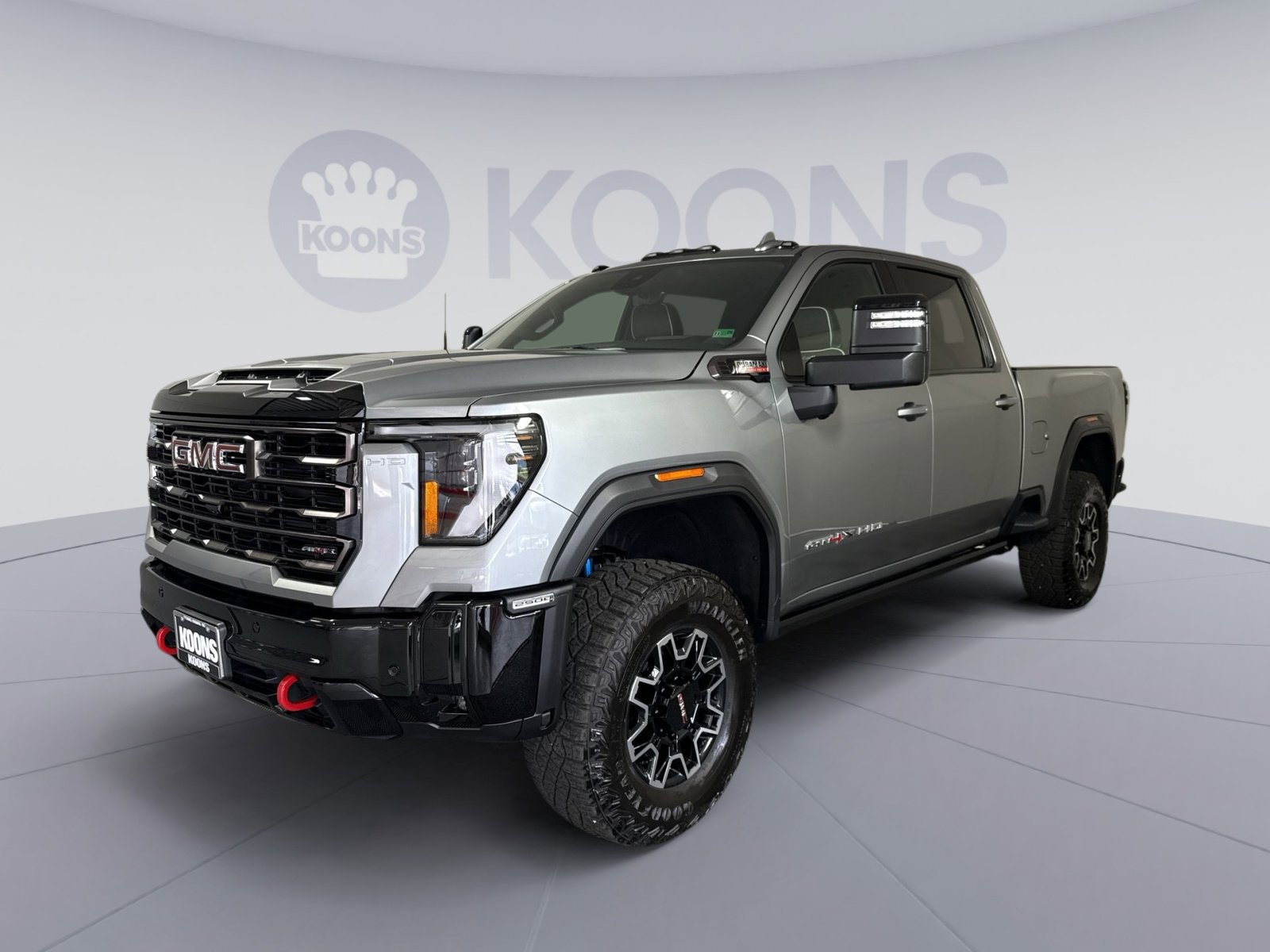Used 2025 GMC Sierra 2500 AT4X AWD/4WD image 1