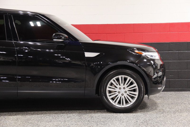 Used 2020 Land Rover Discovery HSE AWD/4WD image 6