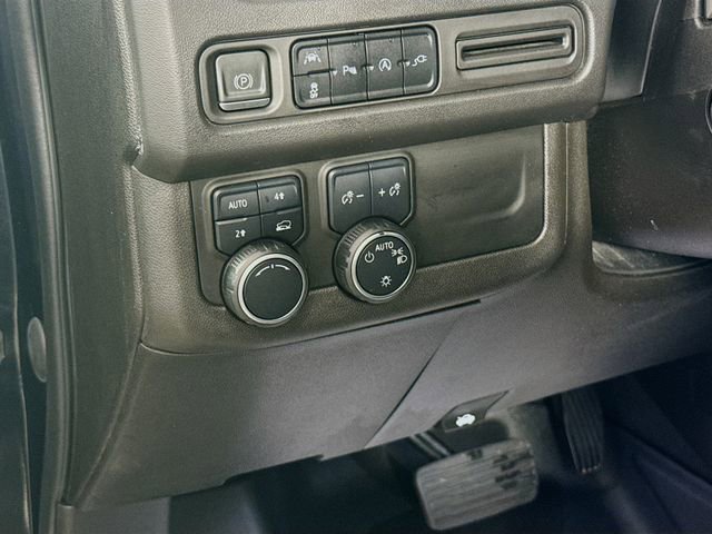 Used 2021 Chevrolet Tahoe LT w/ Luxury Package AWD/4WD image 12