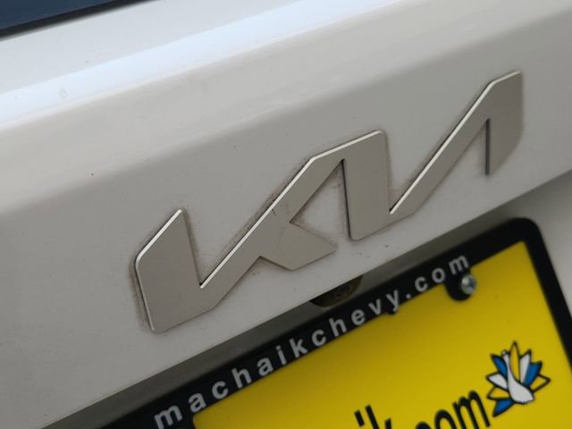 Used 2022 Kia Sorento LX image 28