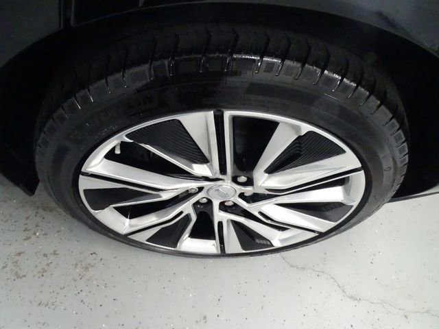 Used 2025 Cadillac Lyriq Luxury w/ LPO, Floor Liner Package image 24