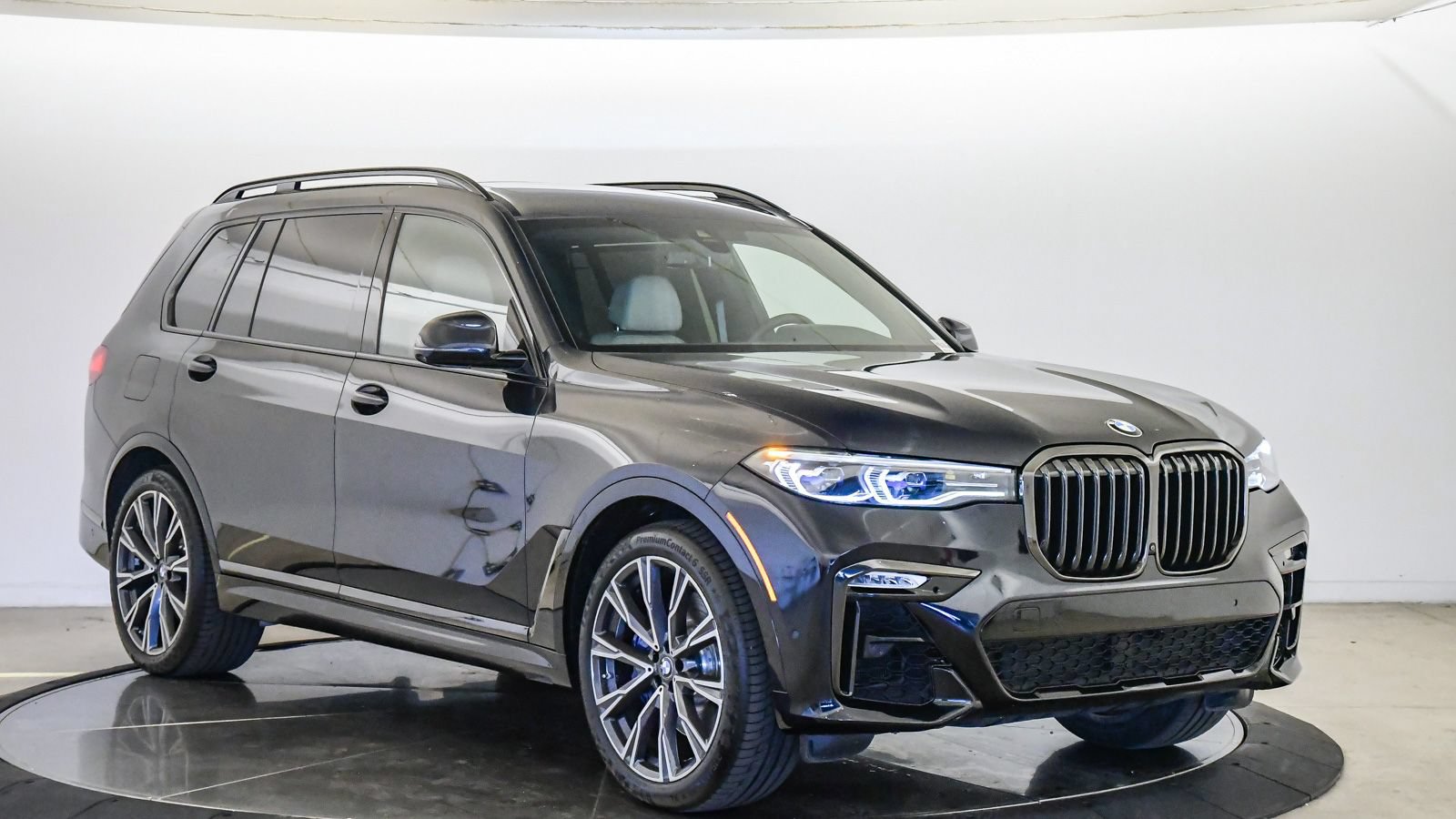 Used 2021 BMW X7 M50i w/ Executive Package AWD/4WD image 6
