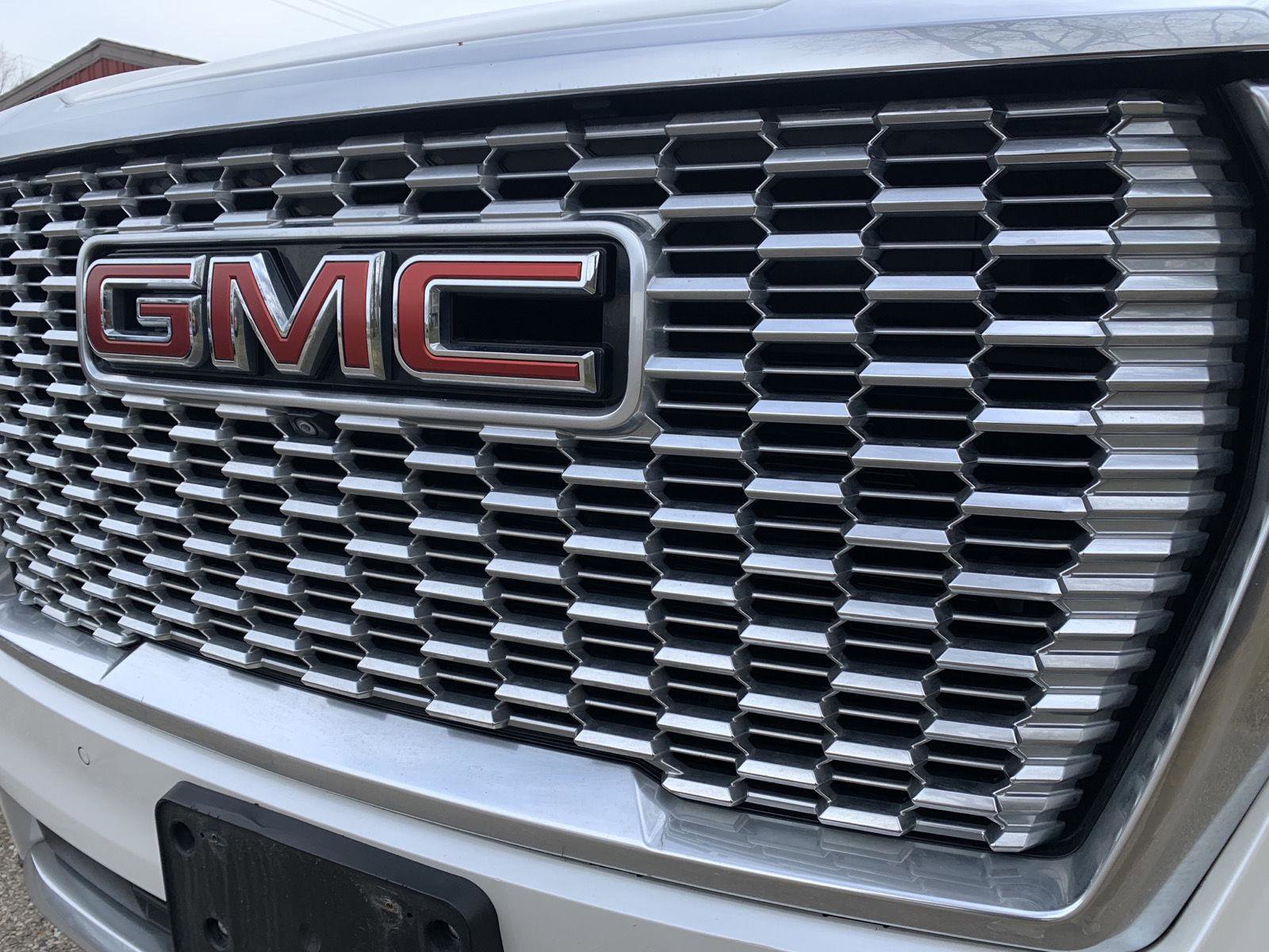 Used 2021 GMC Yukon XL Denali w/ Denali Premium Package image 41