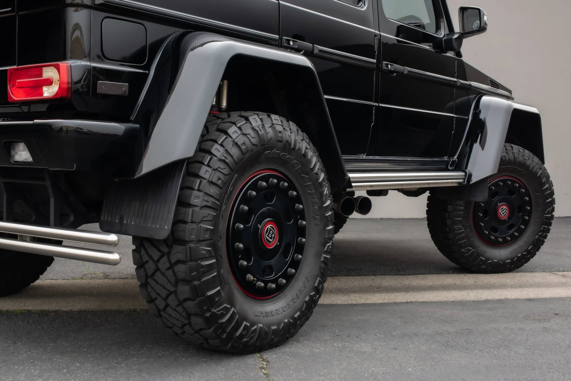 Used 2017 Mercedes-Benz G 550 Squared image 41