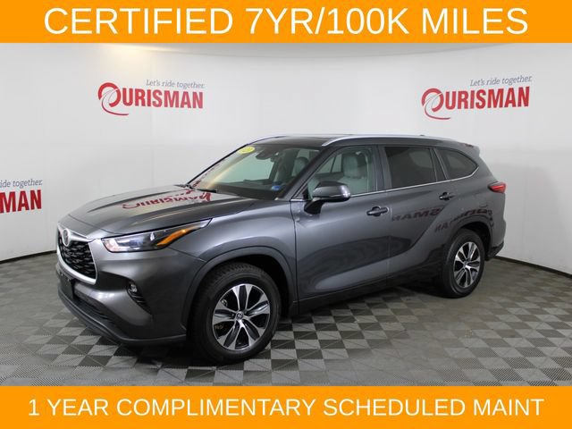 Used 2023 Toyota Highlander XLE FWD image 3