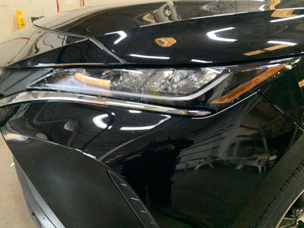 Used 2021 Toyota Venza LE image 29