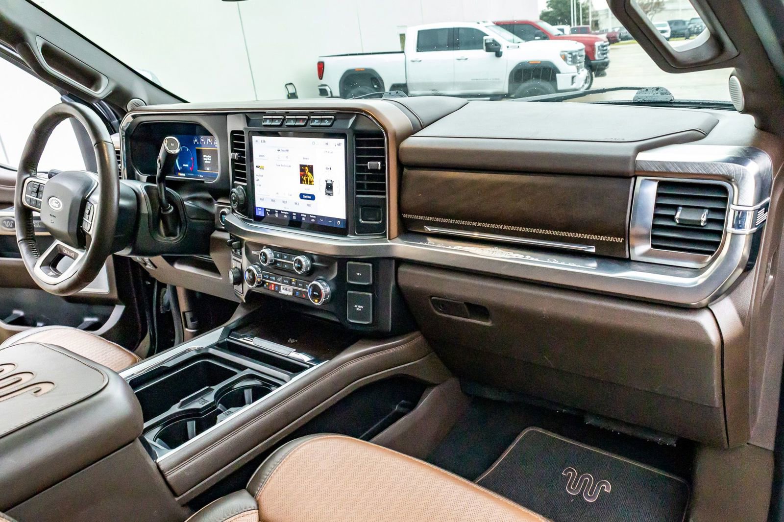 Used 2024 Ford F350 King Ranch w/ Chrome Package image 18