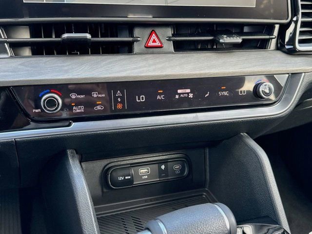 Used 2025 Kia Sportage X-Line AWD/4WD image 20