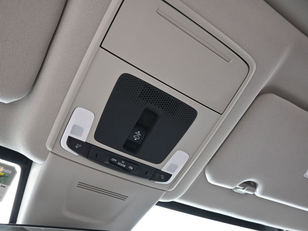 Used 2023 Honda CR-V EX-L image 21