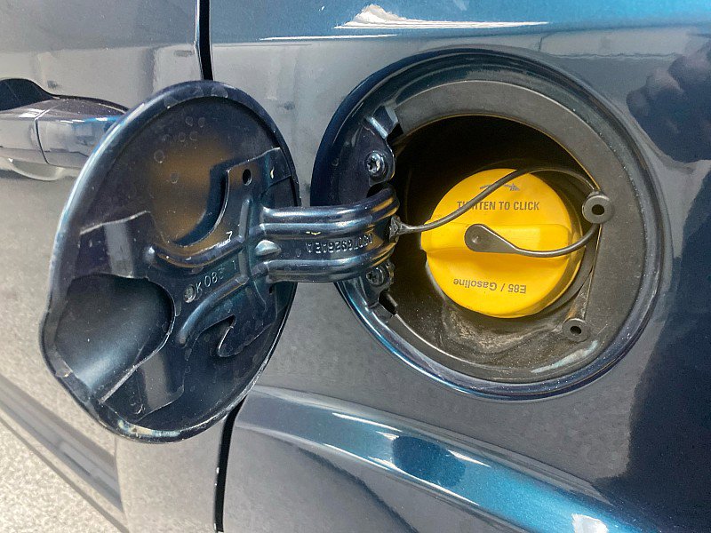 Used 2015 Dodge Journey SXT w/ Flexible Seating Group image 12