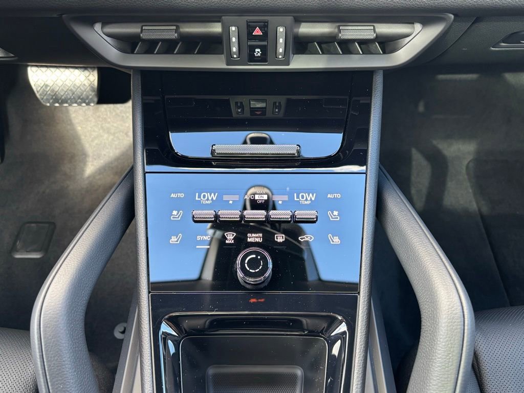 New 2026 Porsche Cayenne image 23