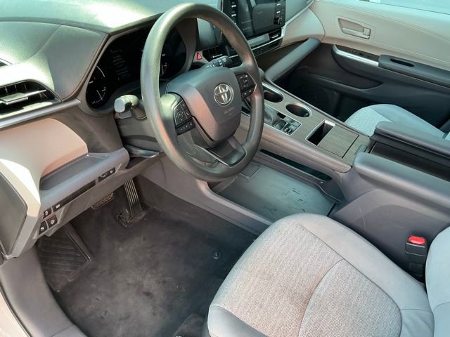 Used 2022 Toyota Sienna LE FWD image 12