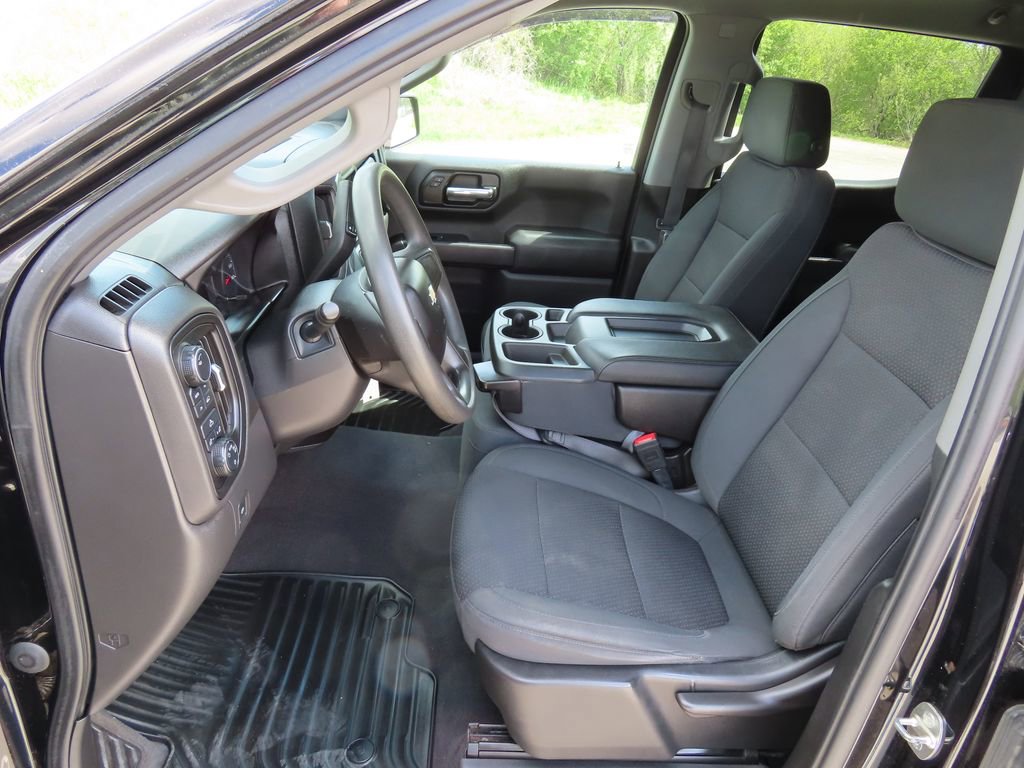 Certified 2020 Chevrolet Silverado 1500 Custom w/ Custom Value Package AWD/4WD image 21