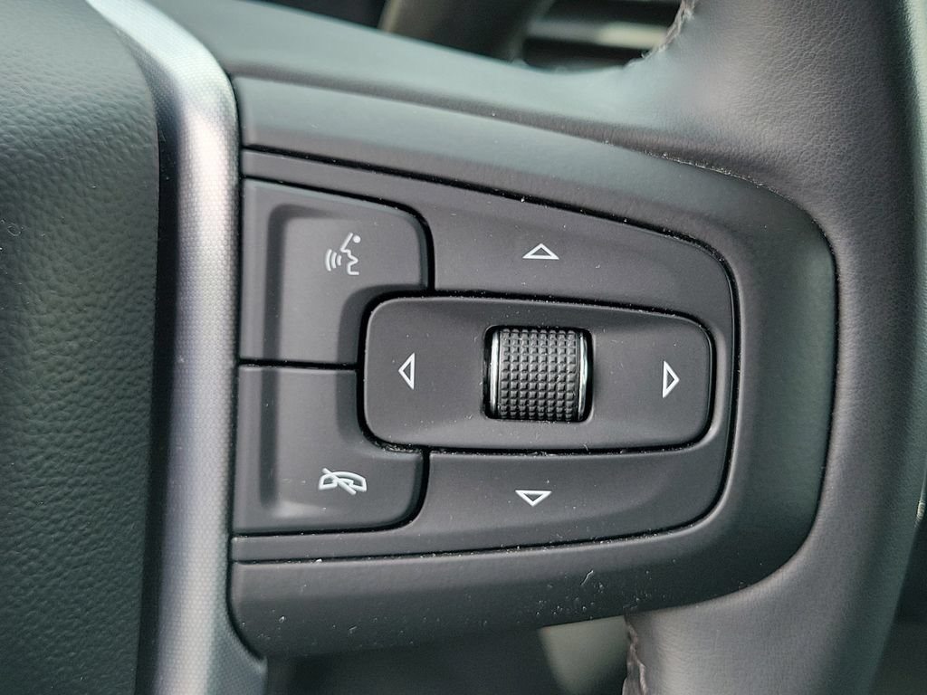Used 2024 GMC Sierra 1500 SLT AWD/4WD image 14