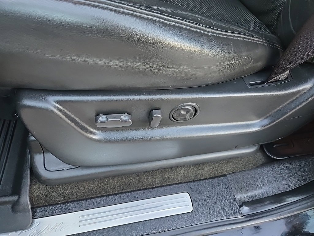 Used 2007 Cadillac Escalade EXT w/ Information Package image 46