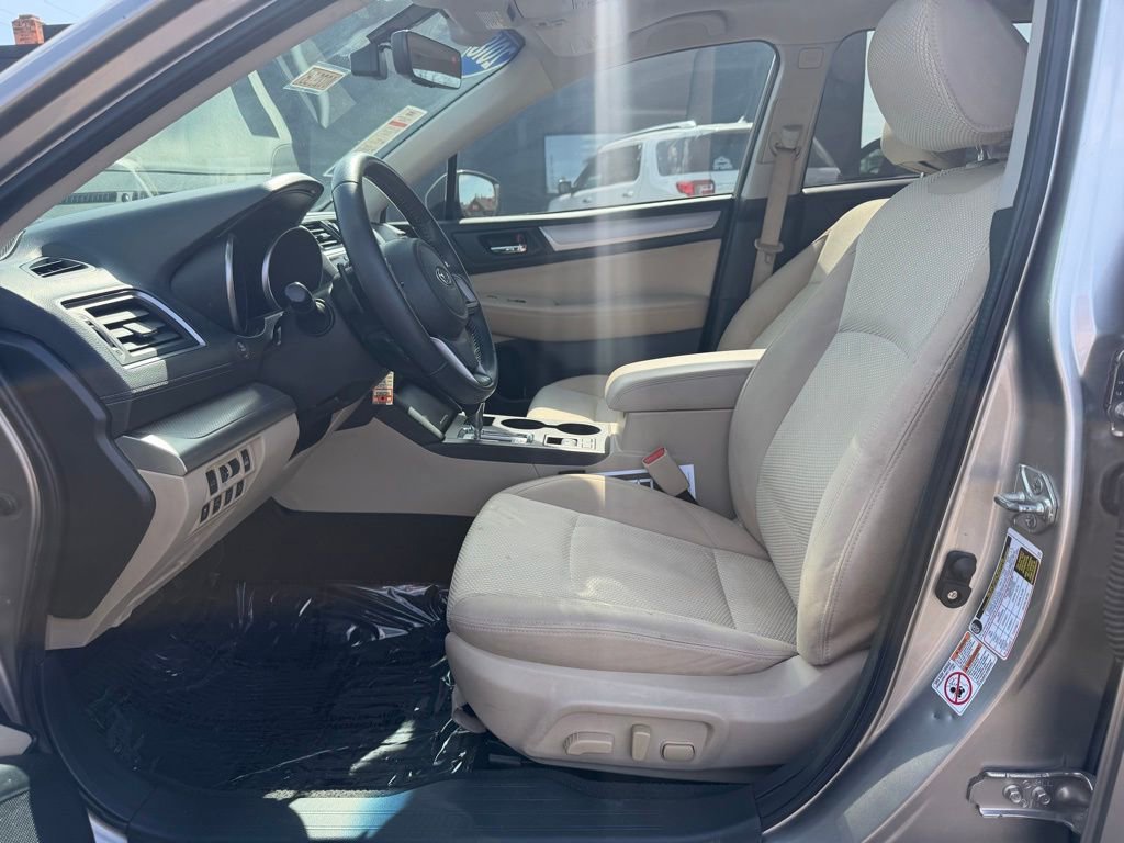 Used 2018 Subaru Outback 2.5i Premium AWD/4WD image 12