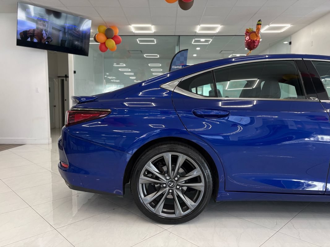Used 2020 Lexus ES 350 F Sport w/ Accessory Package FWD image 8