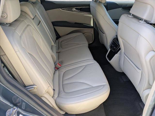 Used 2019 Lincoln Nautilus Select FWD image 20