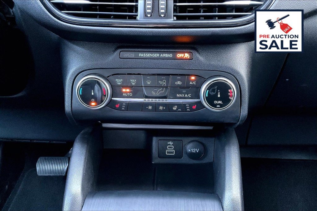 Used 2025 Ford Escape ST-Line Select AWD/4WD image 32