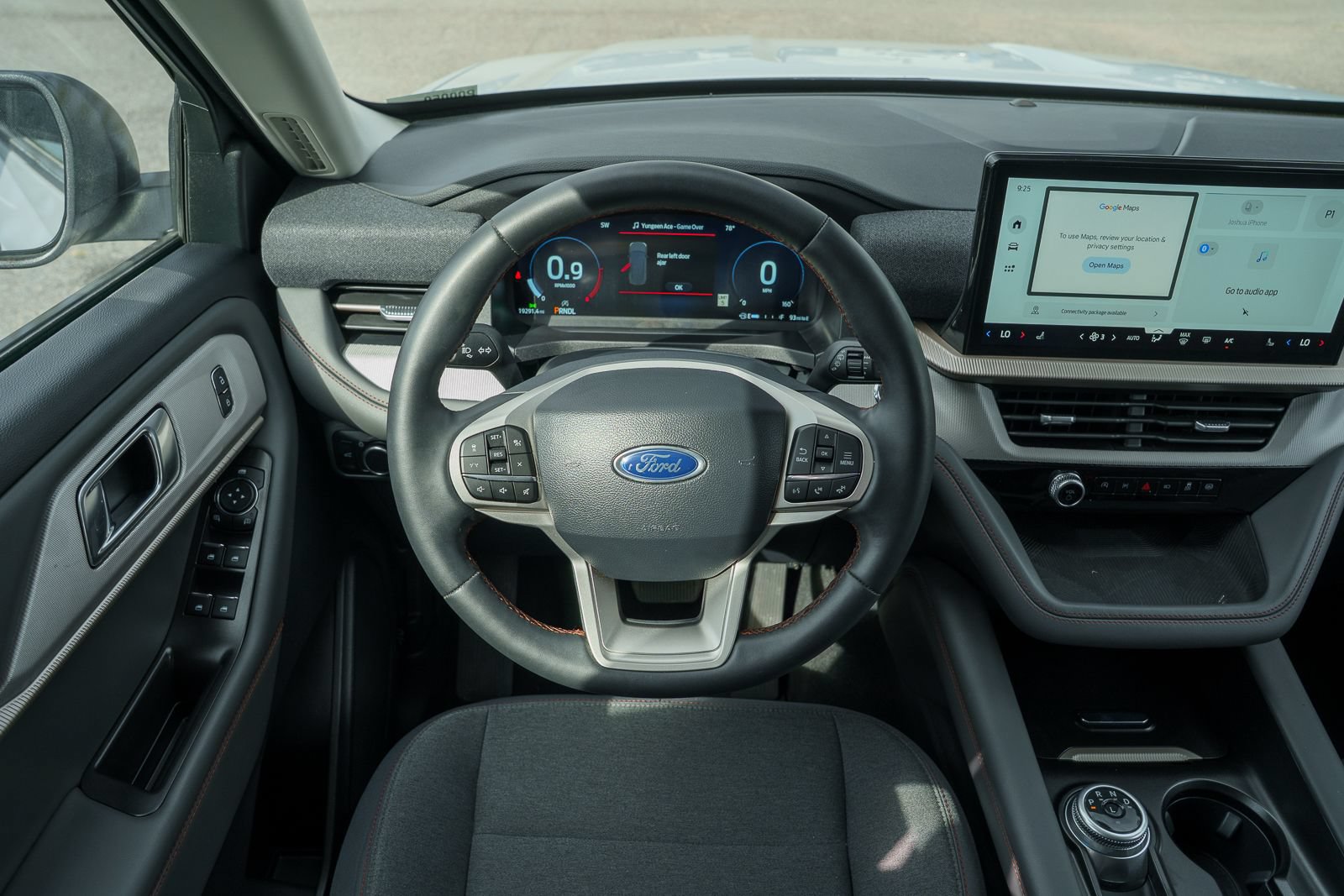 Certified 2025 Ford Explorer Active RWD image 27