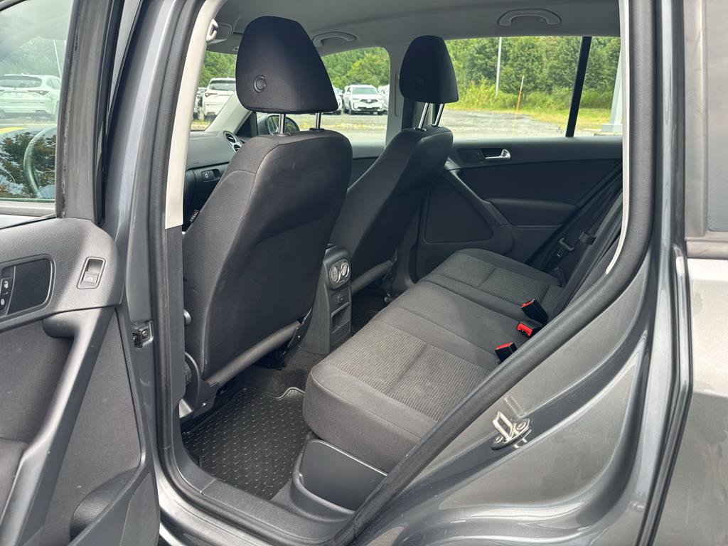 Used 2018 Volkswagen Tiguan Limited AWD/4WD image 28