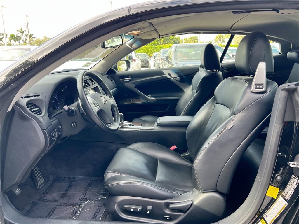 Used 2015 Lexus IS 250C image 12