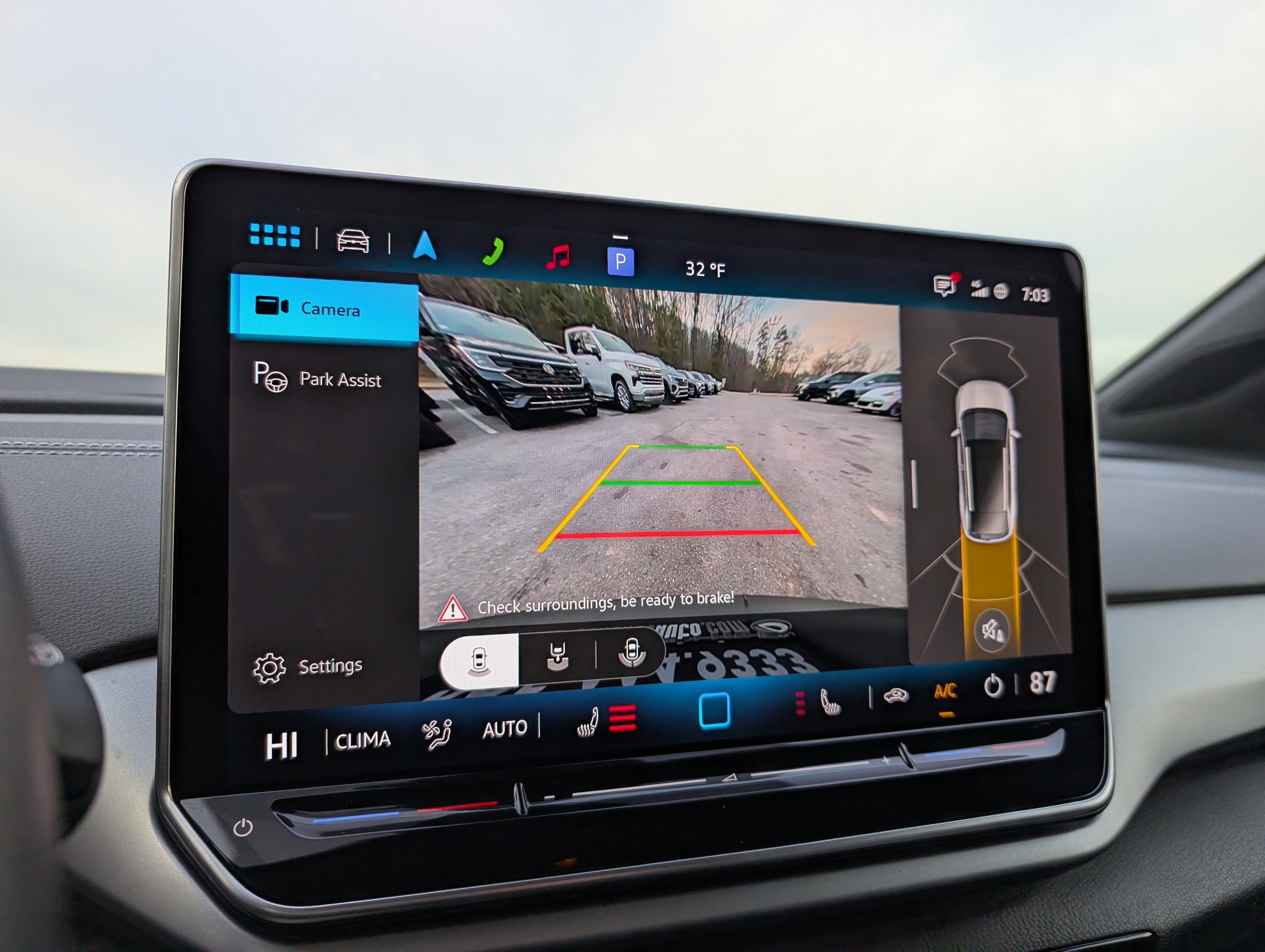 Used 2025 Volkswagen ID.4 Pro image 25