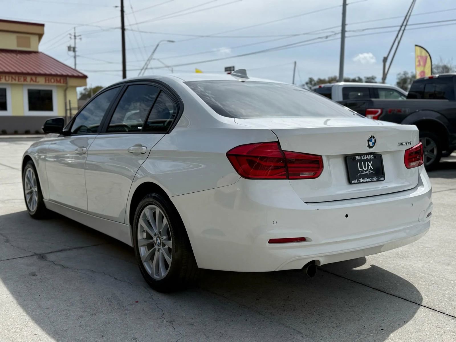 Used 2016 BMW 320i Sedan image 7