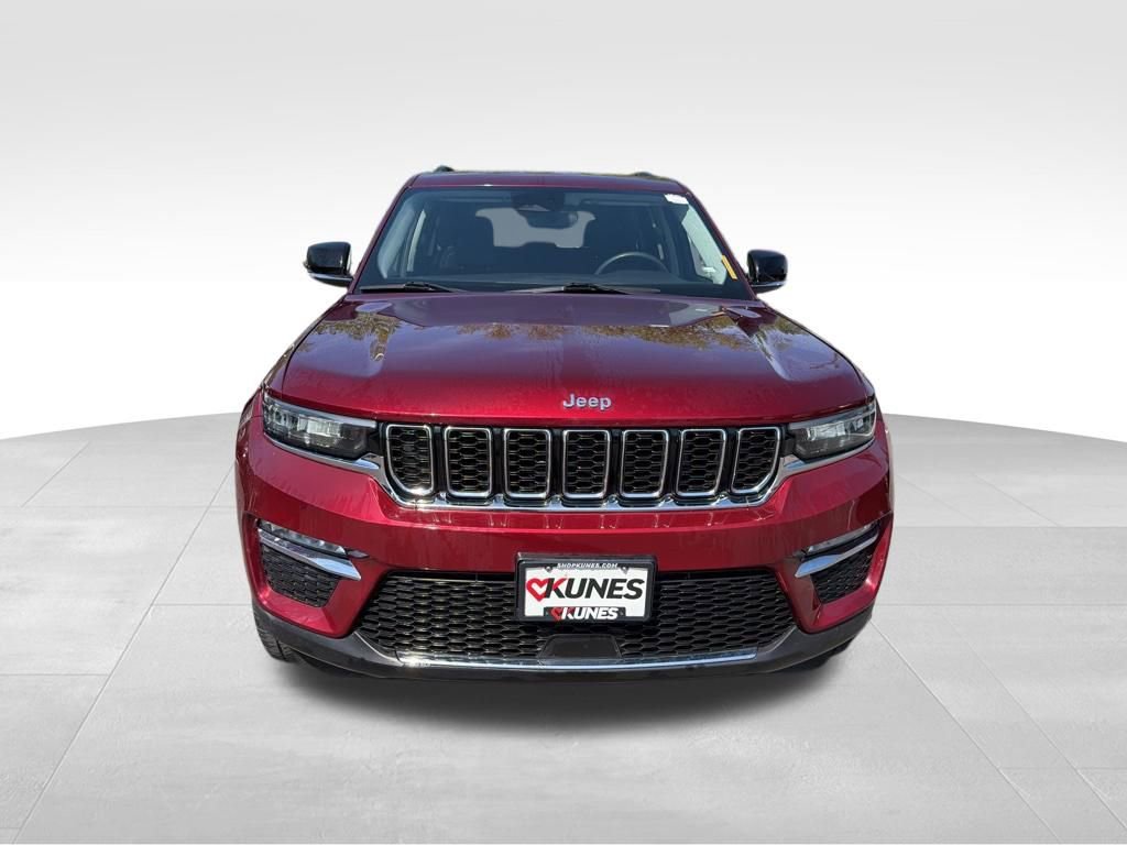Used 2023 Jeep Grand Cherokee Limited AWD/4WD image 4