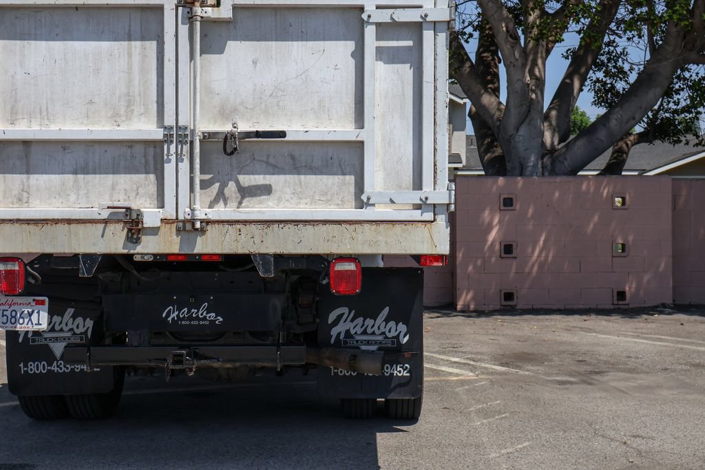 Used 2015 Ford F550 2WD Crew Cab Super Duty image 17