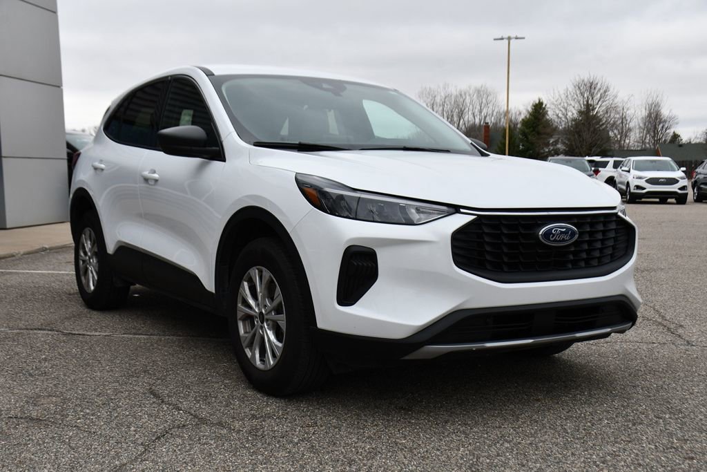 Used 2023 Ford Escape Active image 9